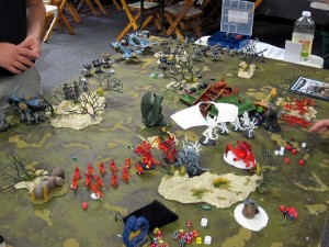 Tyranid vs Tau---a study in completely different game plans.